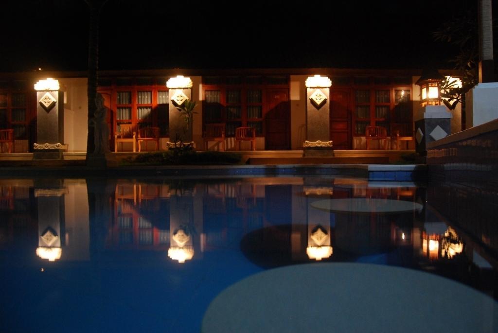 Bali Sunset Hotel 네가라 외부 사진