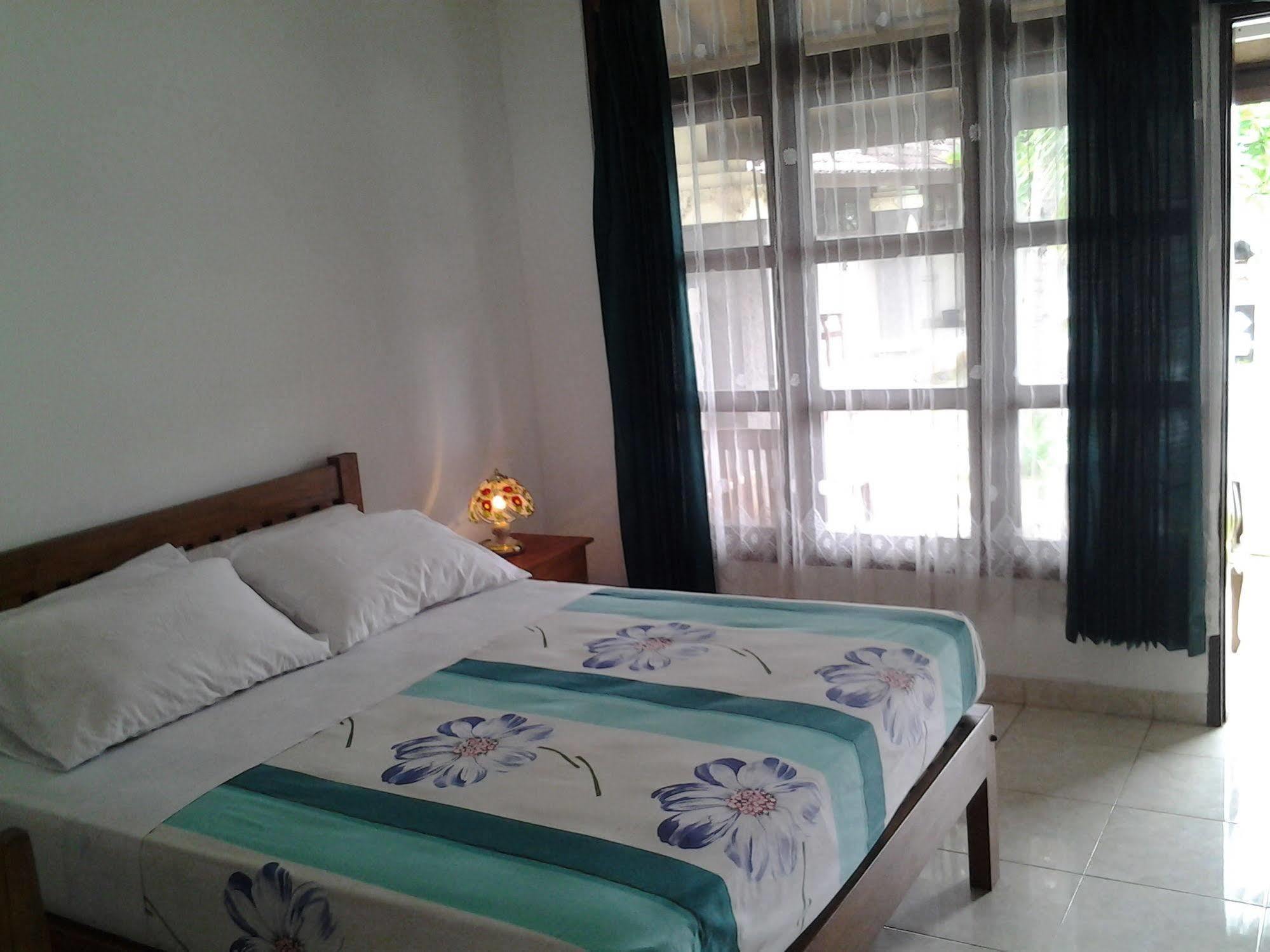 Bali Sunset Hotel 네가라 외부 사진