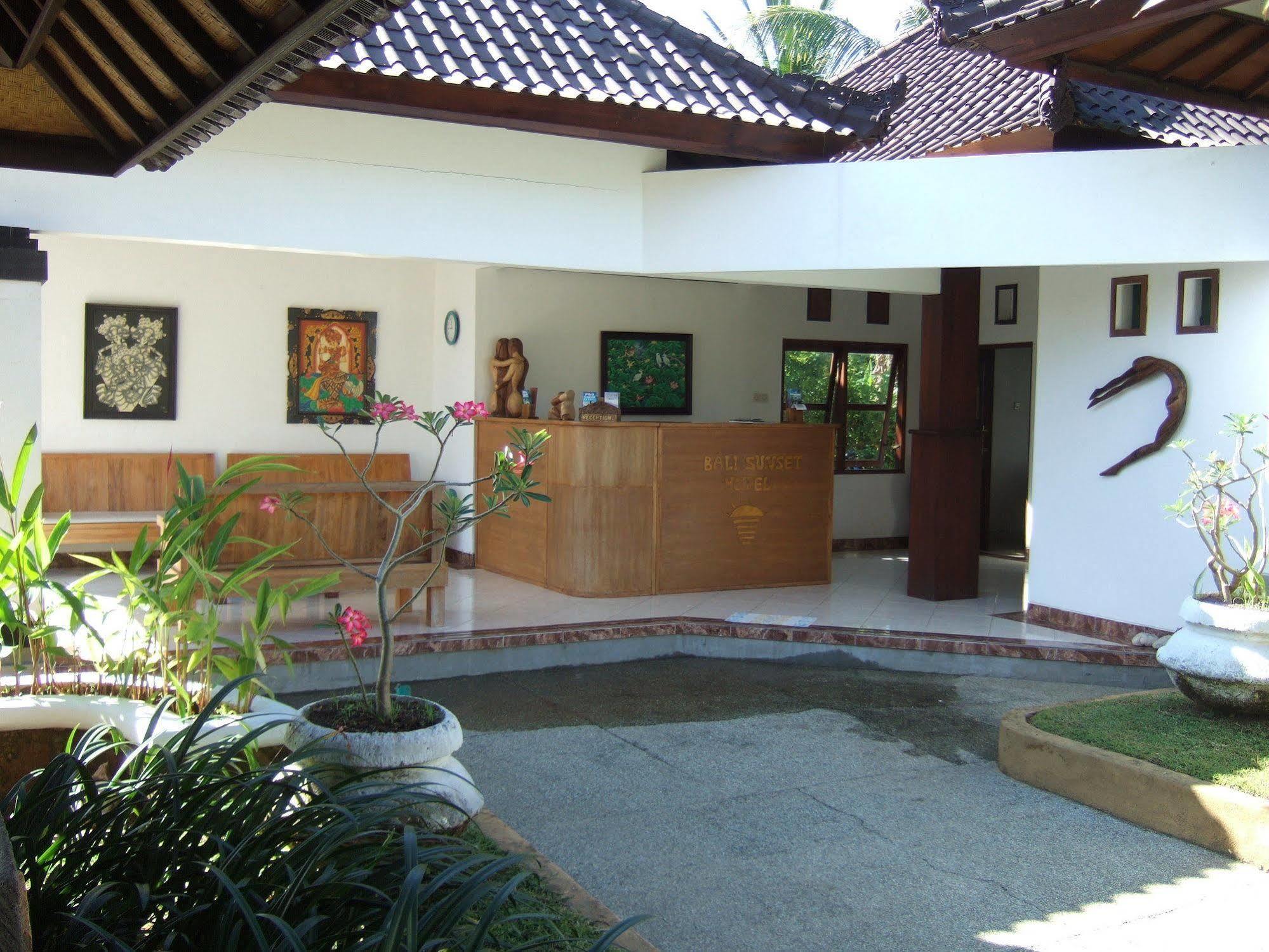 Bali Sunset Hotel 네가라 외부 사진